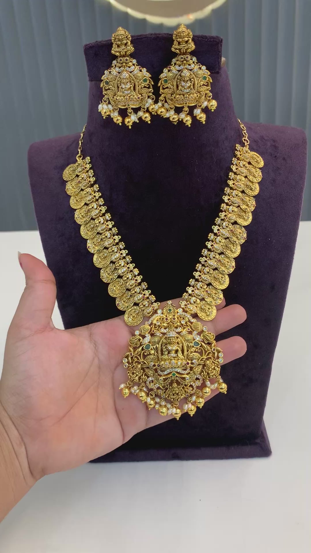 Beautiful nakshi necklace