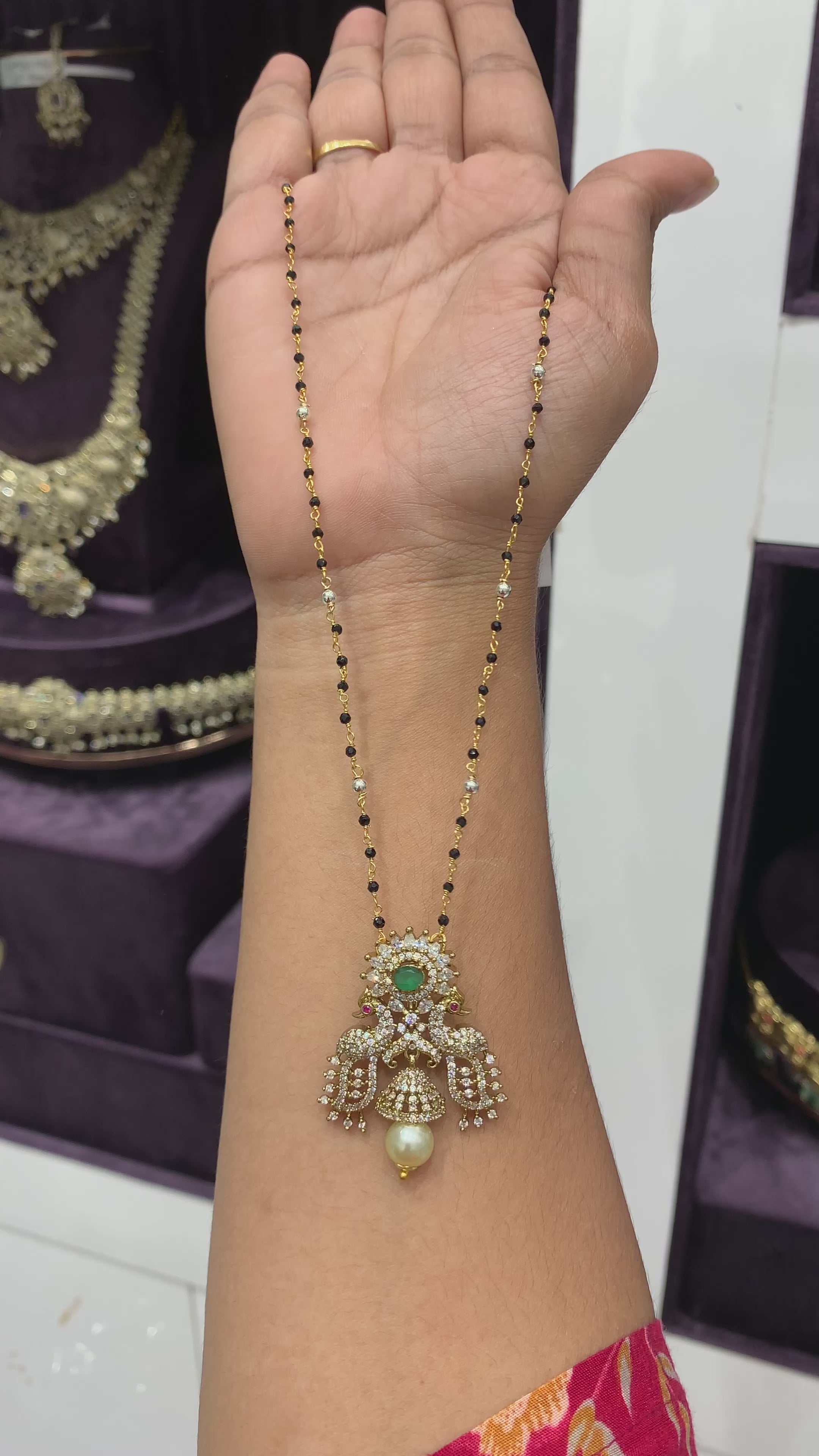 Beautiful Daimond replica Black beads