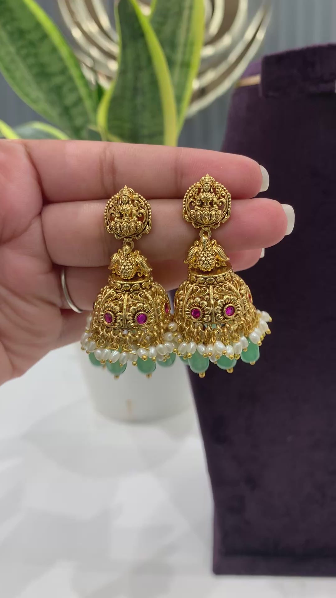 Beautiful nakshi jumkies
