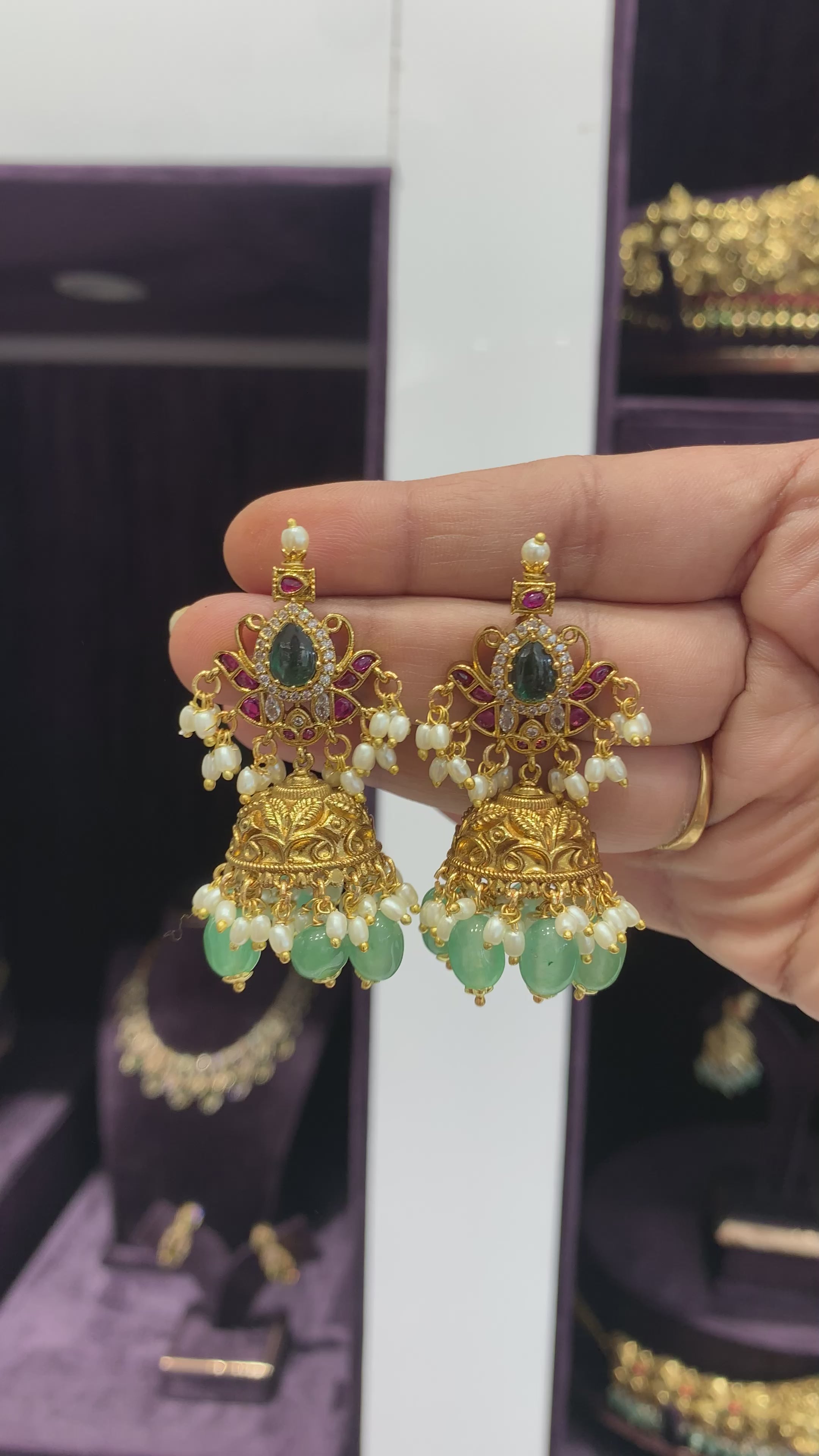 Beautiful Jumkies