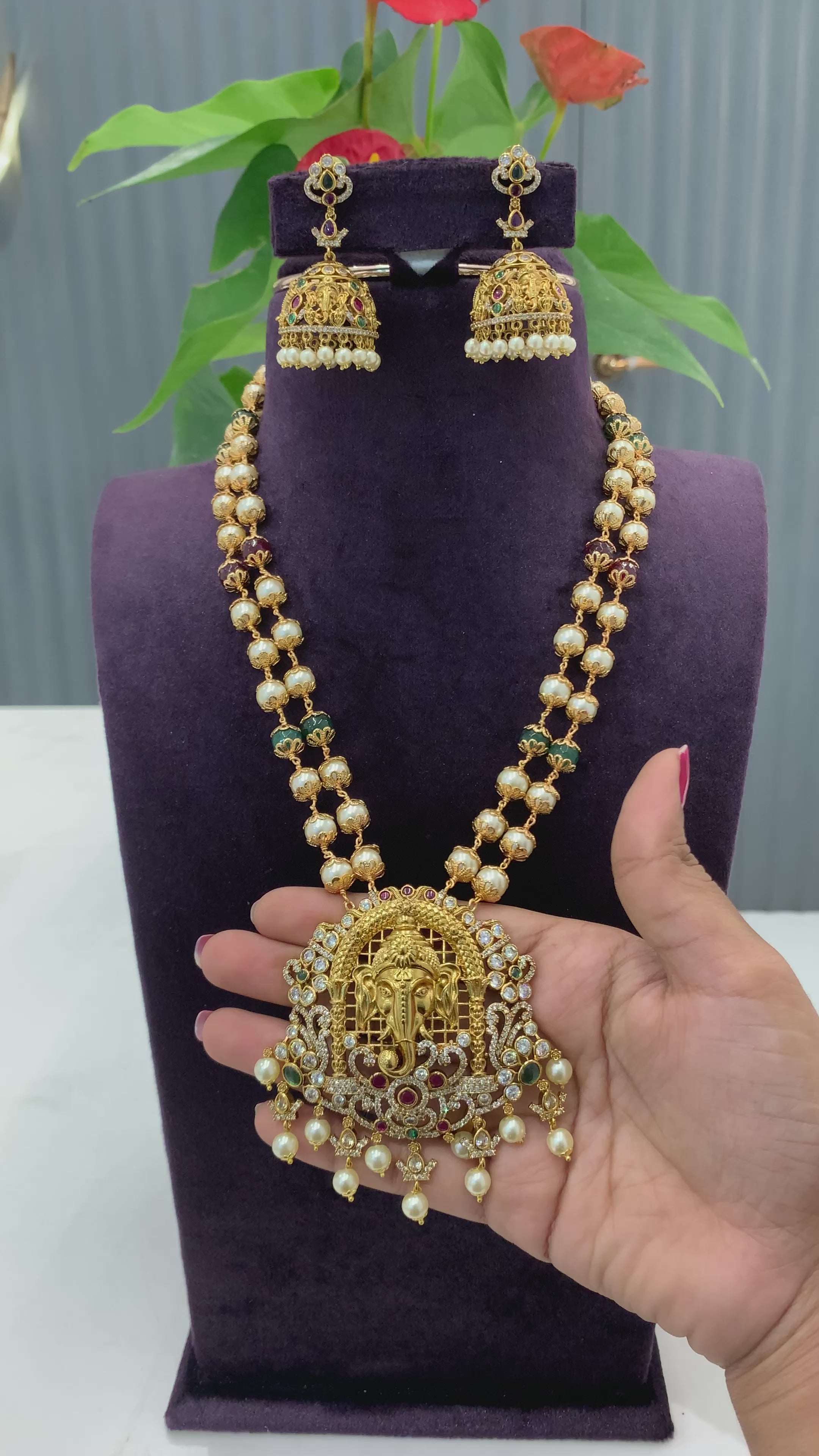 Beautiful Ganesha Locket Set with 2 line Handmade Danda