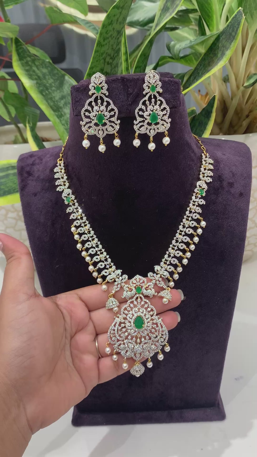 Beautiful GJ mini necklace