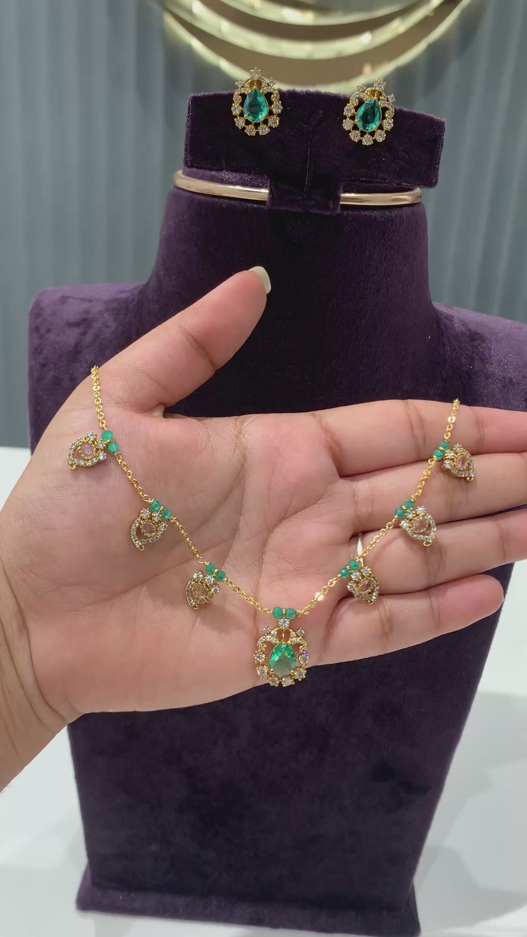 Beautiful trendy gold replica chain set