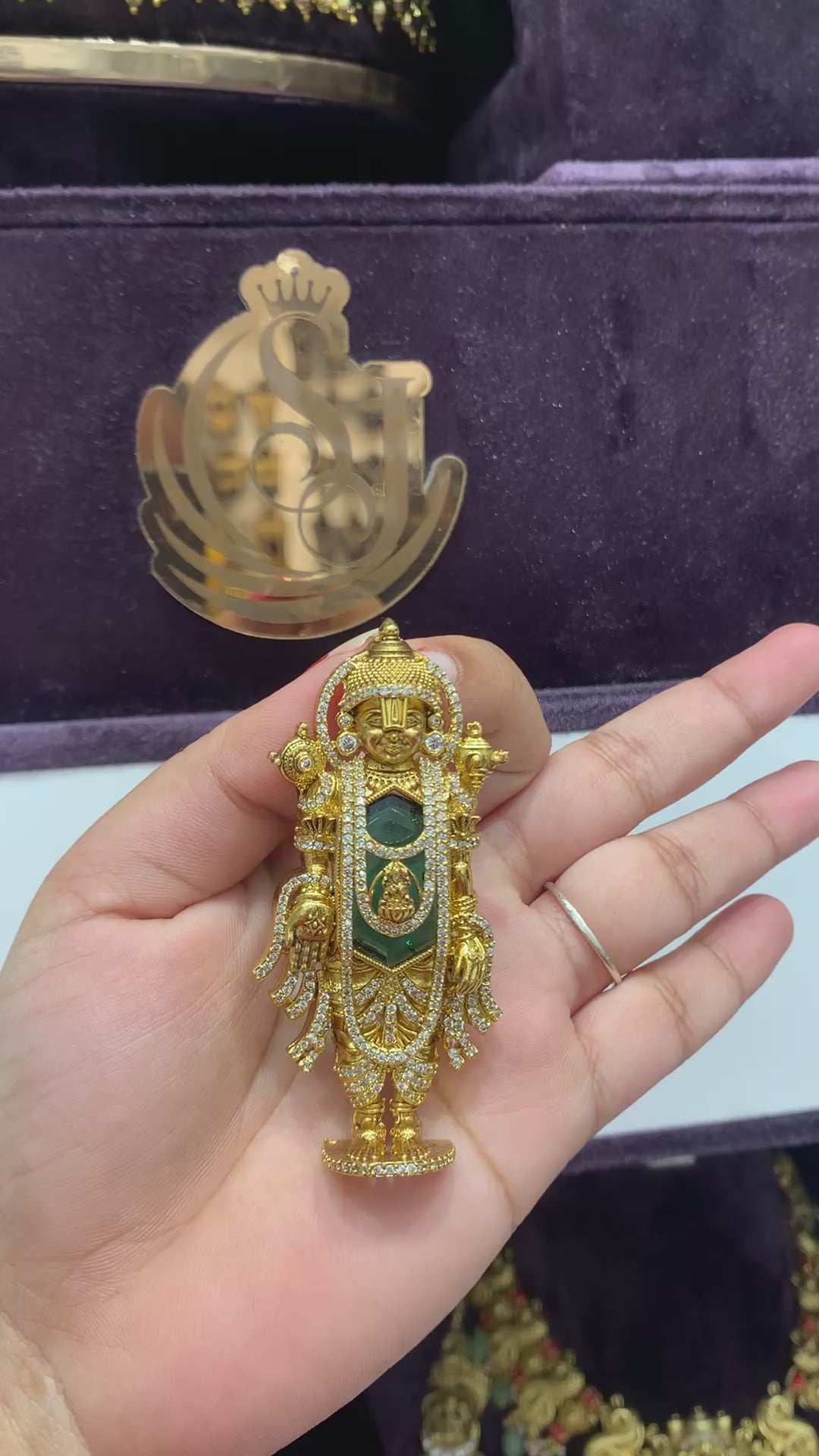 Beautiful lord Venkateswara Swami pendent with back hook