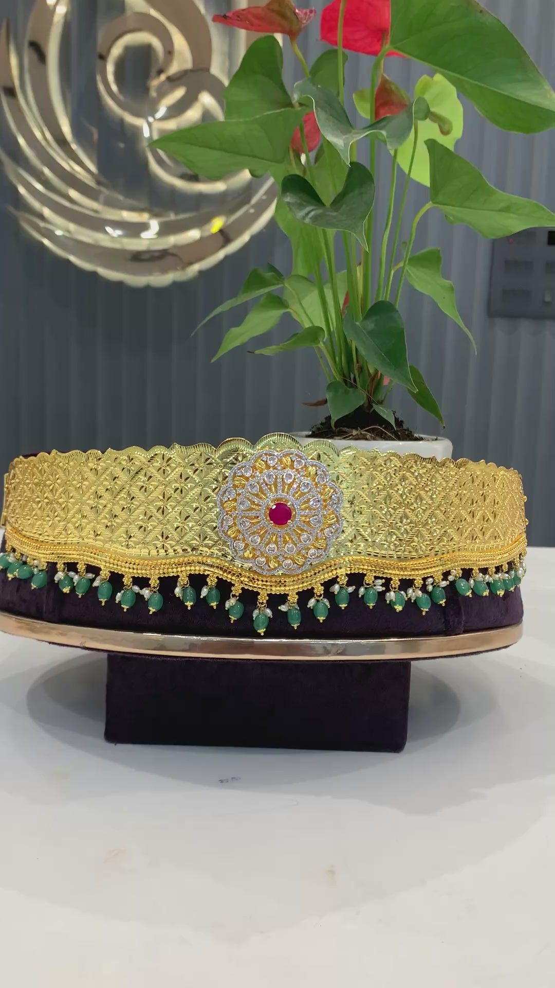 Beautiful vadanam with uncut stone locket