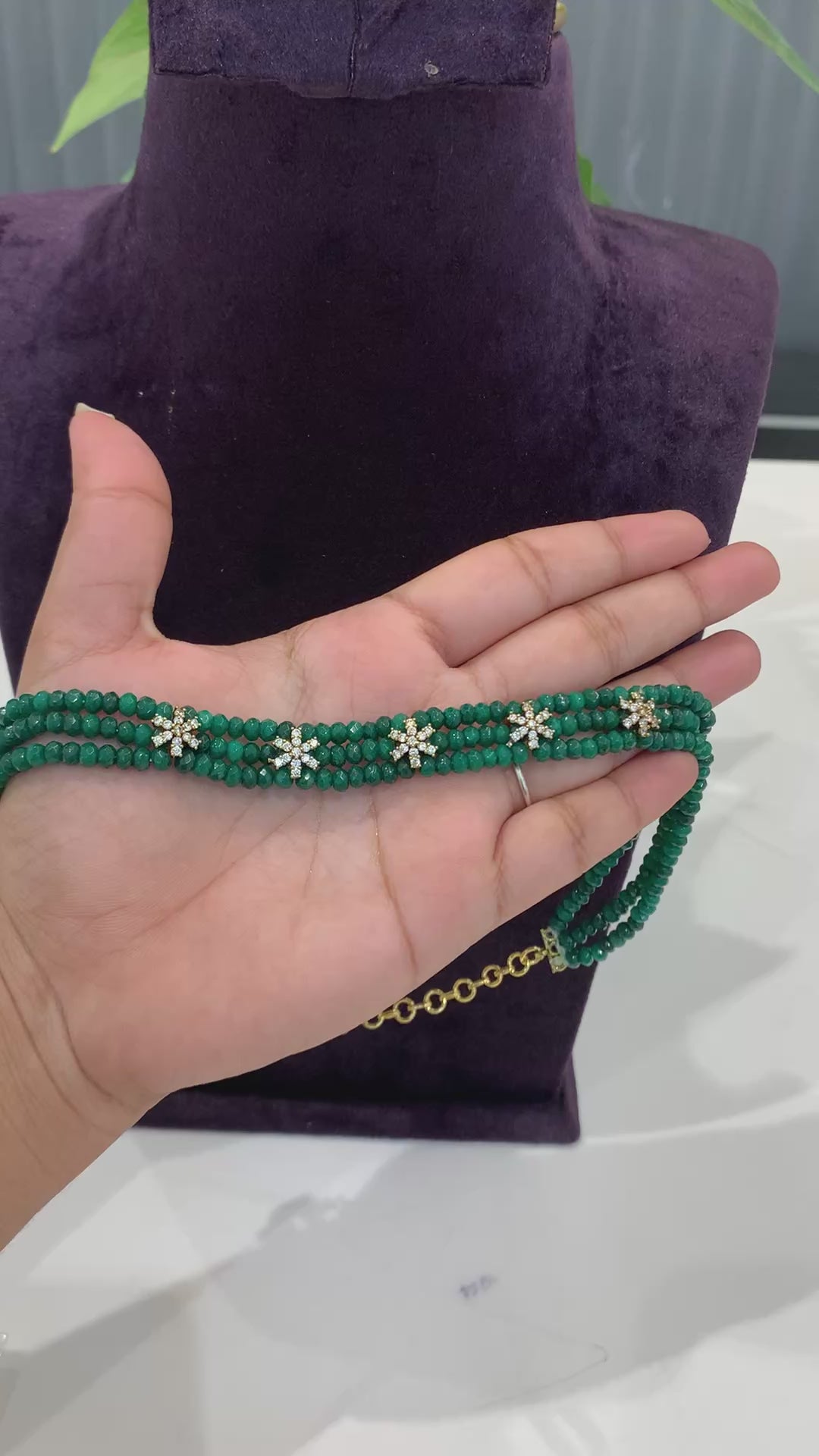 Beautiful chocker set