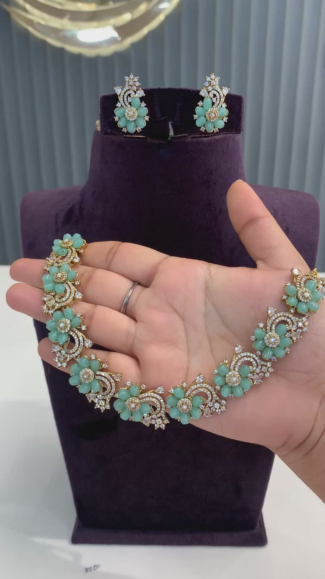 Beautiful unique pattern necklace