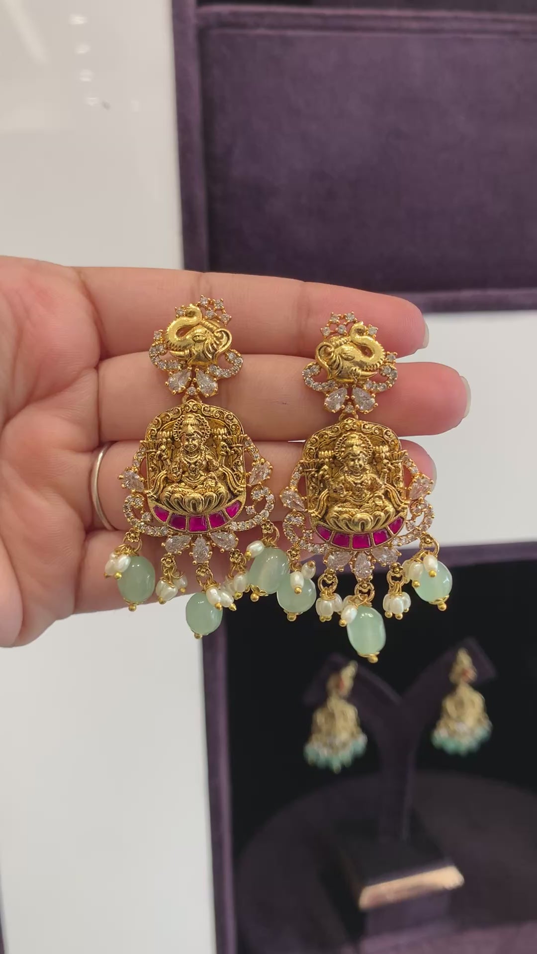 Beautiful nakshi jadav earrings