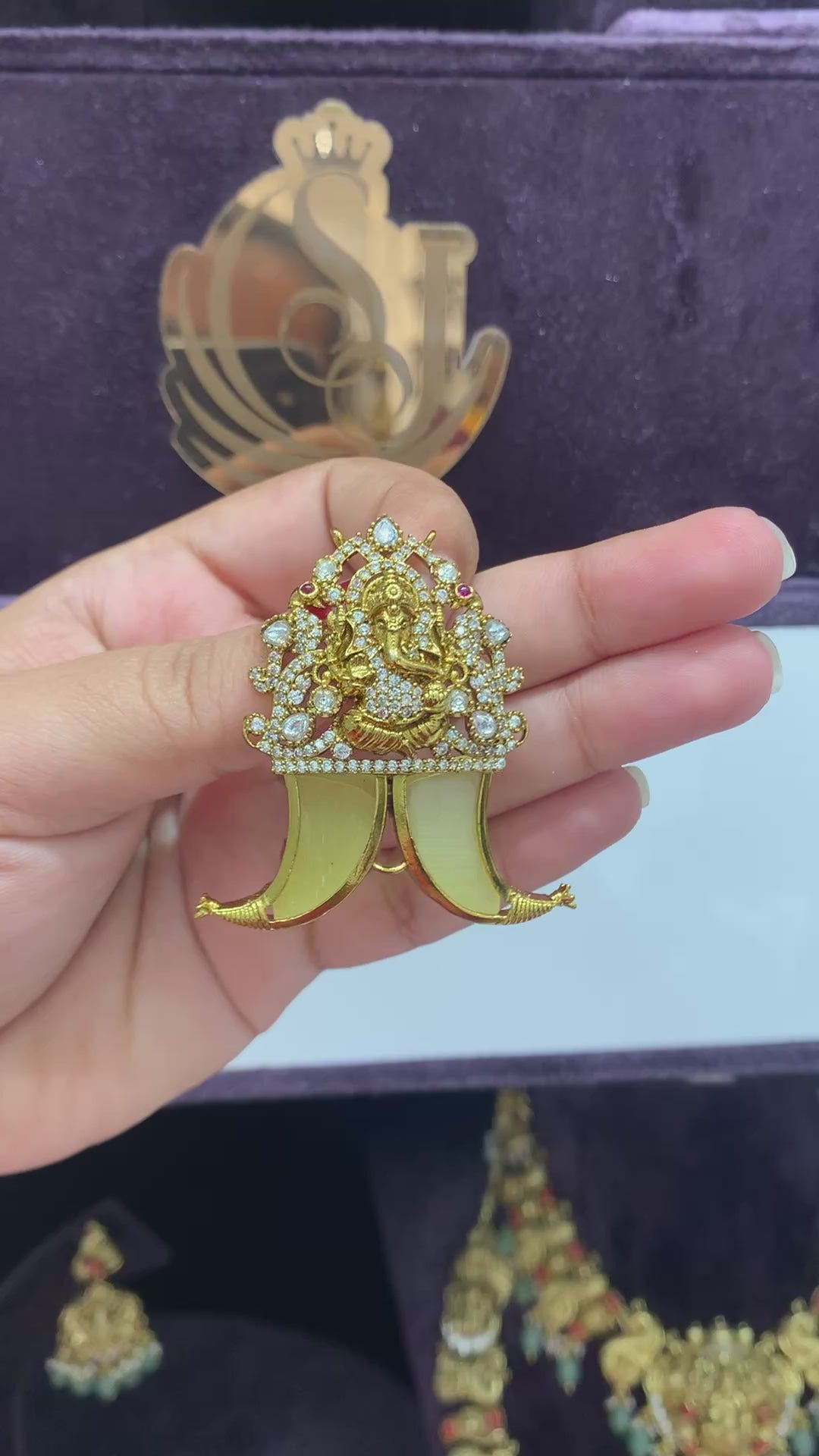 Beautiful tiger Ganesh pendant with back hook