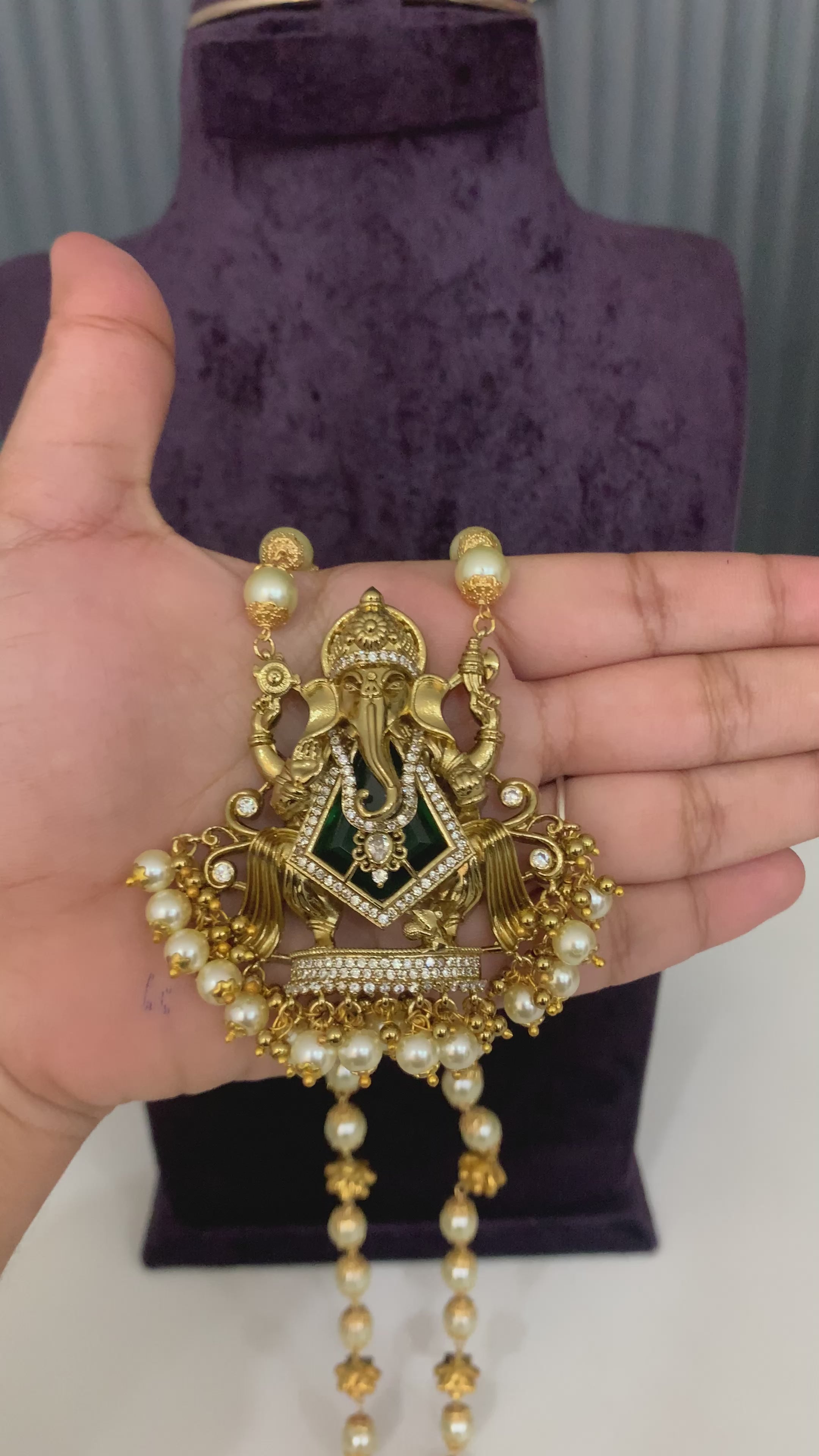 Beautiful beads set with ganesh pendent