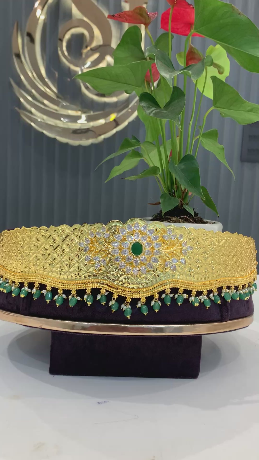 Beautiful vadanam with uncut stone locket